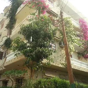 Royal شقة الأقصر