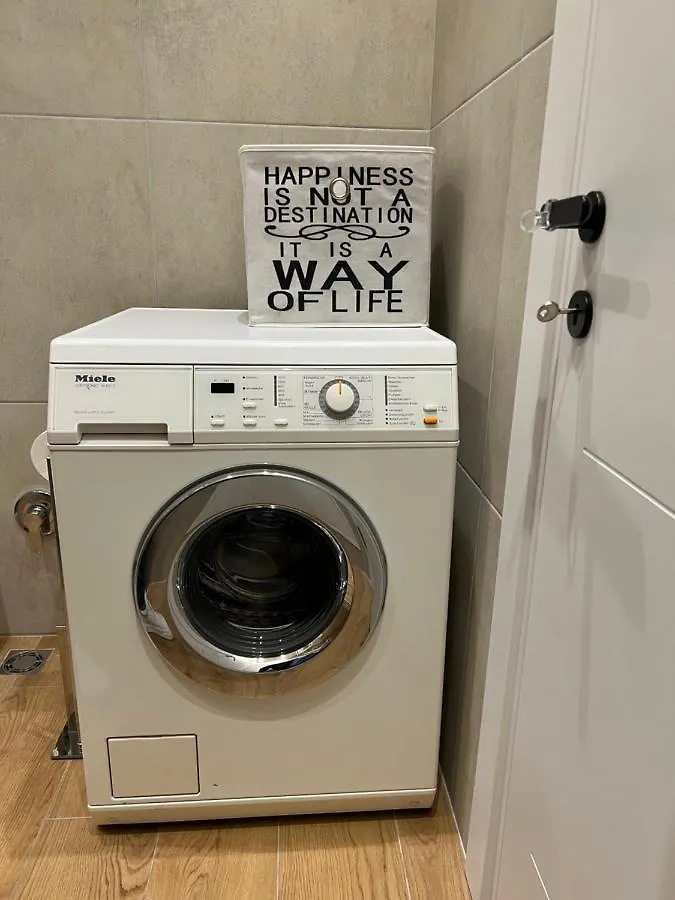 Pin Apartments تيرانا